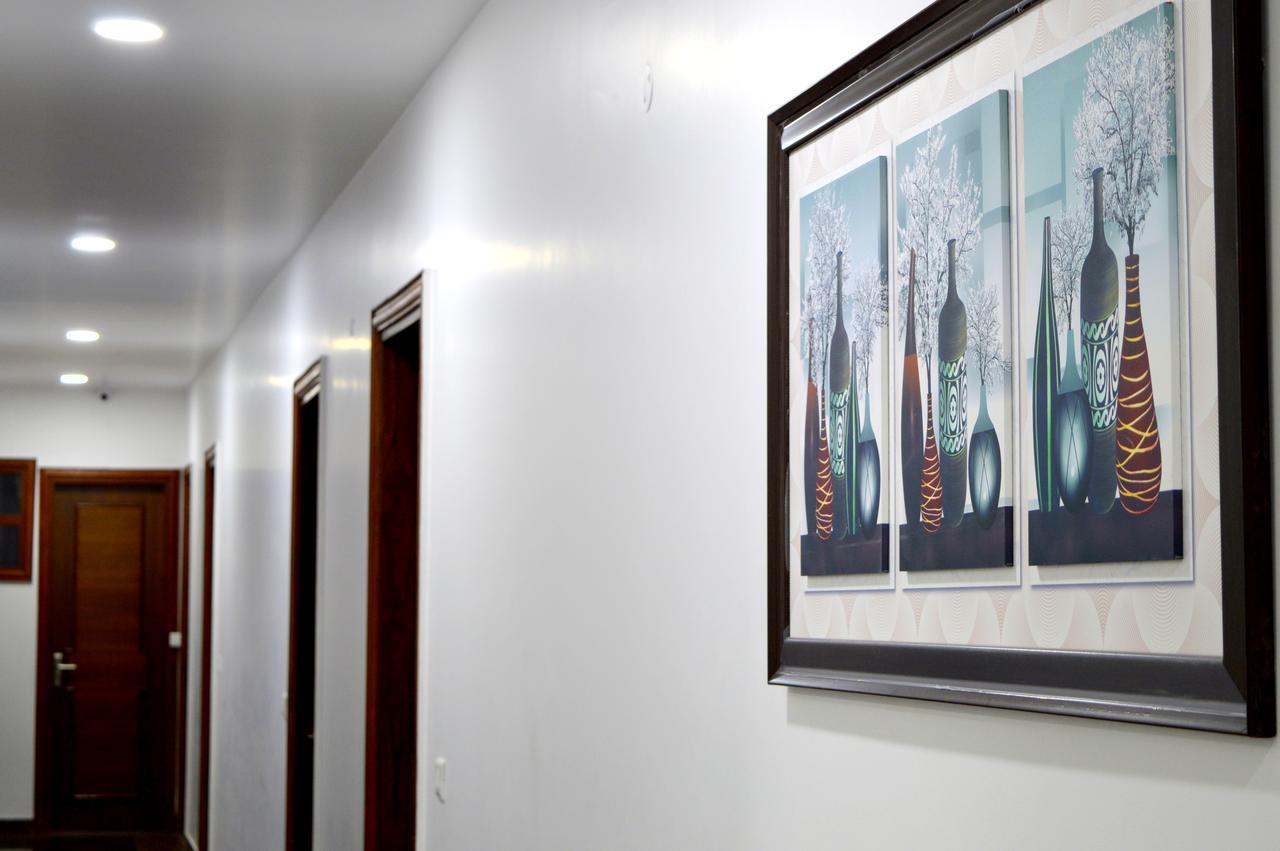 Hotel Taru Inn Ghaziabad Eksteriør billede