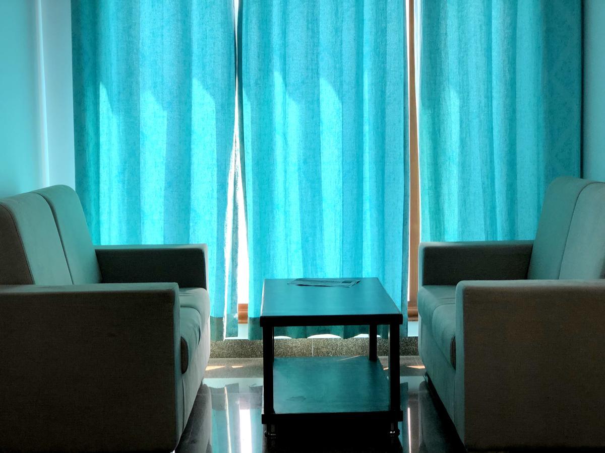 Hotel Taru Inn Ghaziabad Eksteriør billede