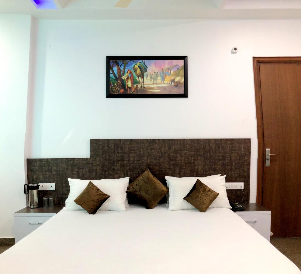 Hotel Taru Inn Ghaziabad Eksteriør billede